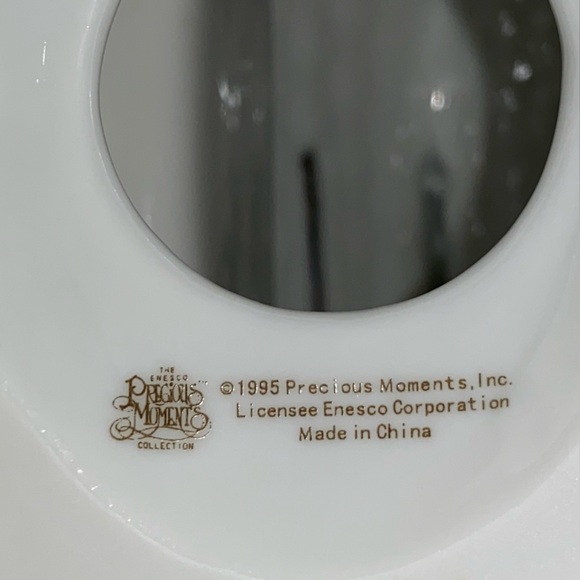 Mint Precision Moments Porcelain Figurines-Noah’s Ark Bank & Little Girl w/Goose - Picture 7 of 16